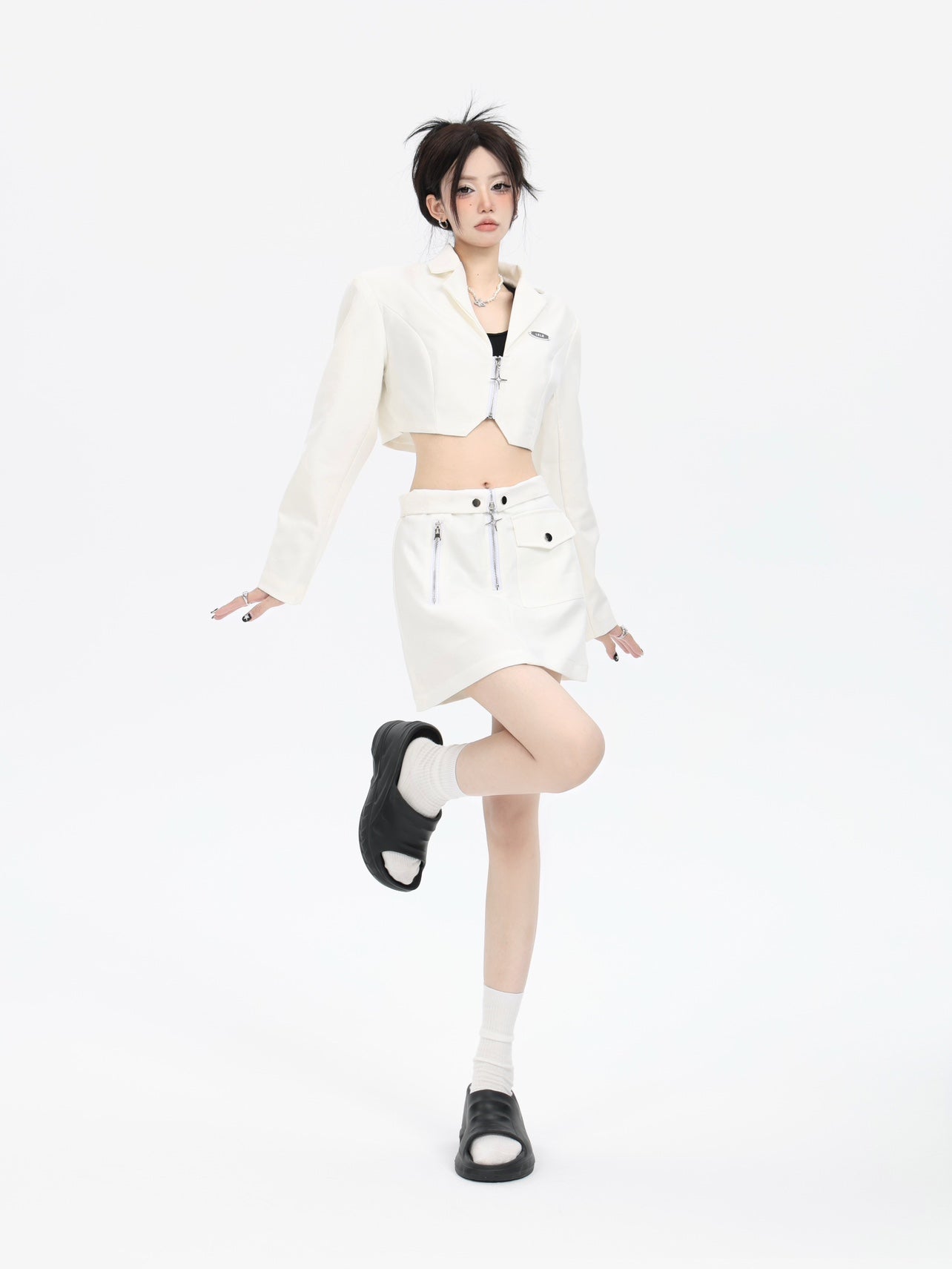 GENESIS Short Fitted Blazer Jacket | ZZHENL YESHIBOUNTY [H235] – HALUCYON